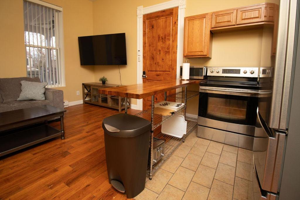 Apartamento Quiet, Gated Oasis Near Downtown Lexington Exterior foto