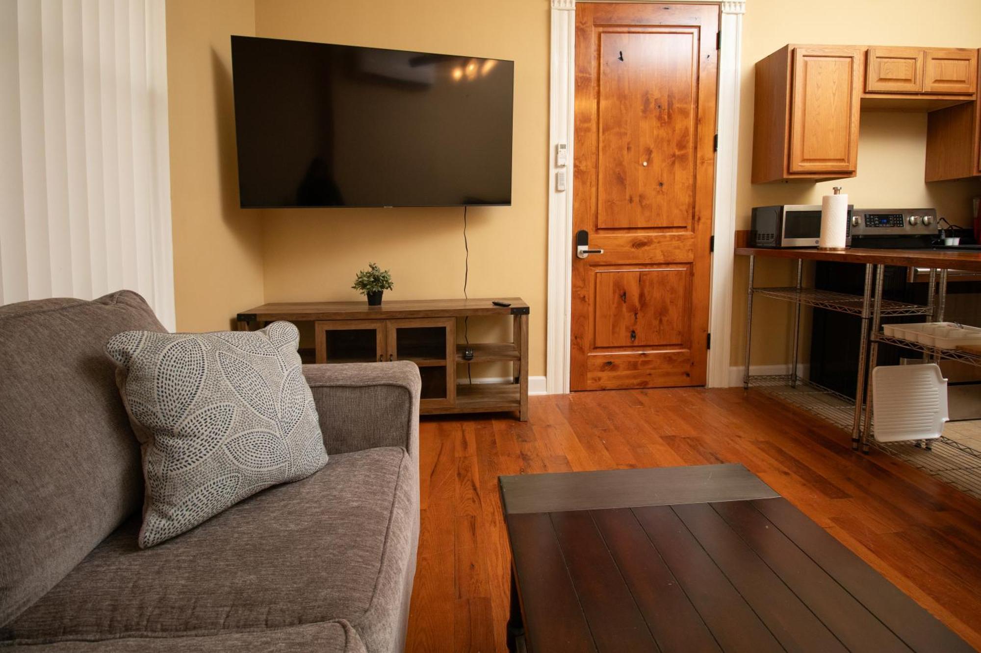 Apartamento Quiet, Gated Oasis Near Downtown Lexington Exterior foto