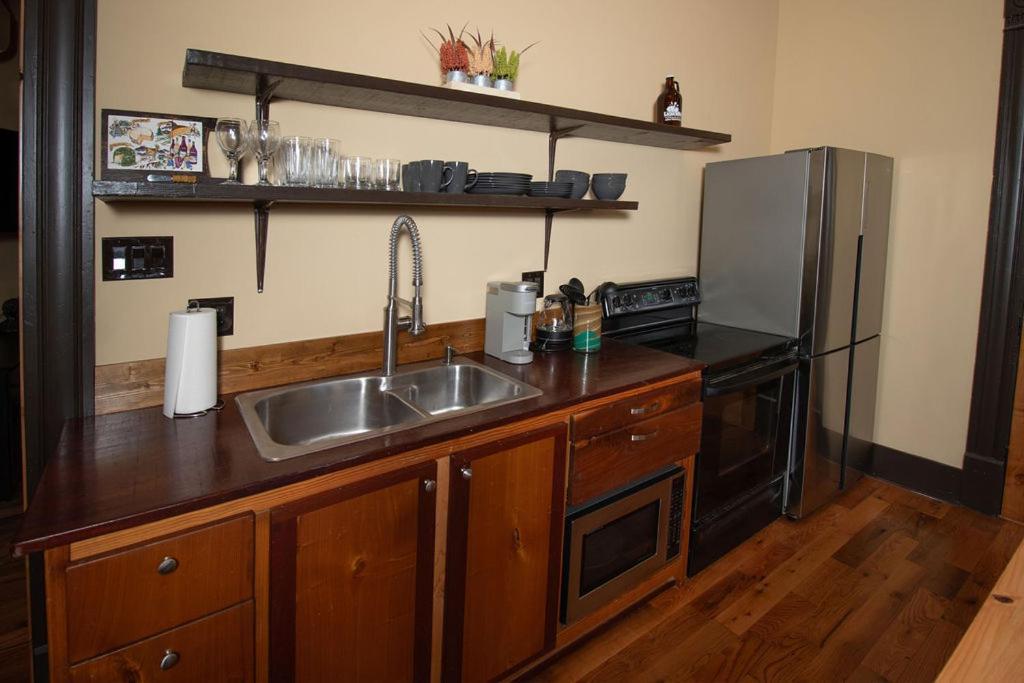 Apartamento Quiet, Gated Oasis Near Downtown Lexington Exterior foto